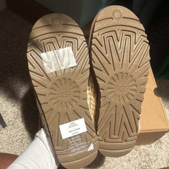 Ugg Cluggette Knit - Picture 2 of 2